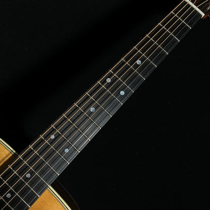 Martin D-28 Standard