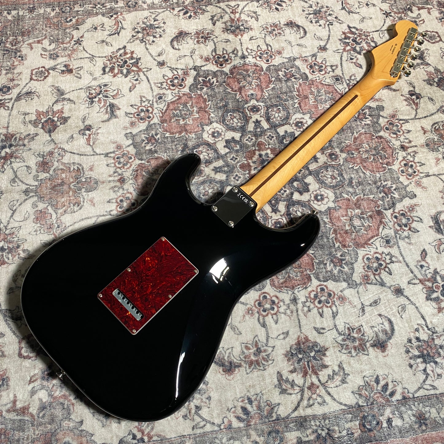 中古Fender Made in Japan Hybrid II Stratocaster