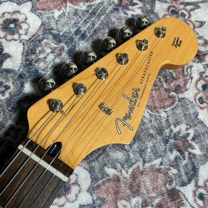 中古Fender Made in Japan Hybrid II Stratocaster